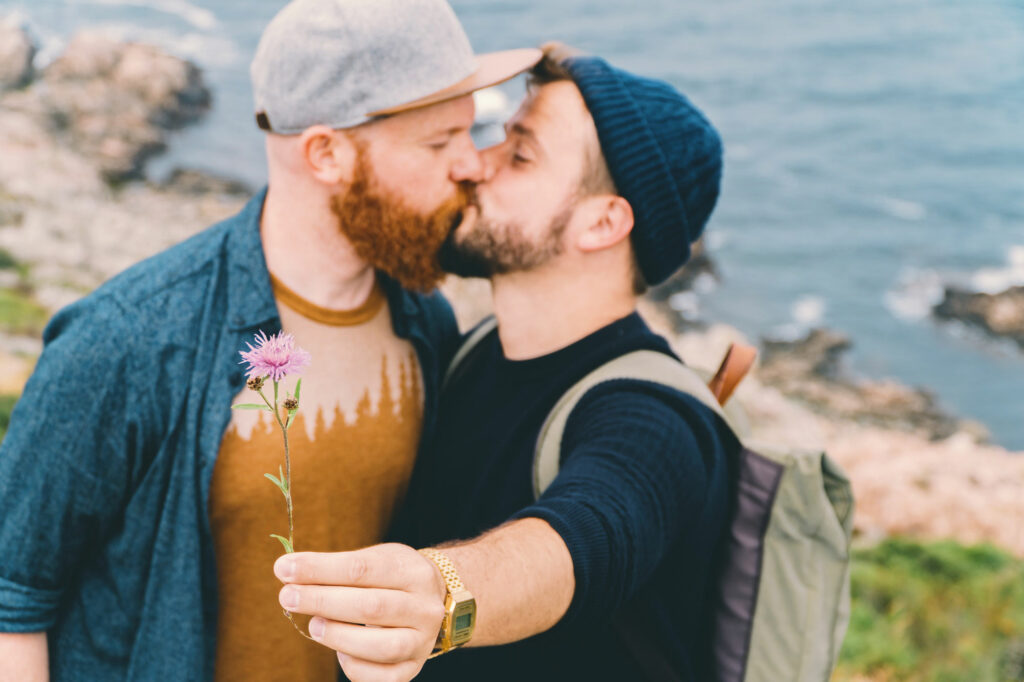FAQE TAKIMESH PËR HOMOSEKSUALËT NË FINLANDË